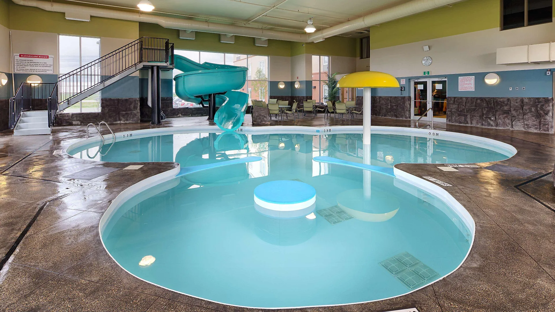 Best Western Plus Winnipeg West Headingley Hotel
